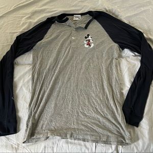 Disney Cast Exclusive Collection long sleeve baseball henley medium